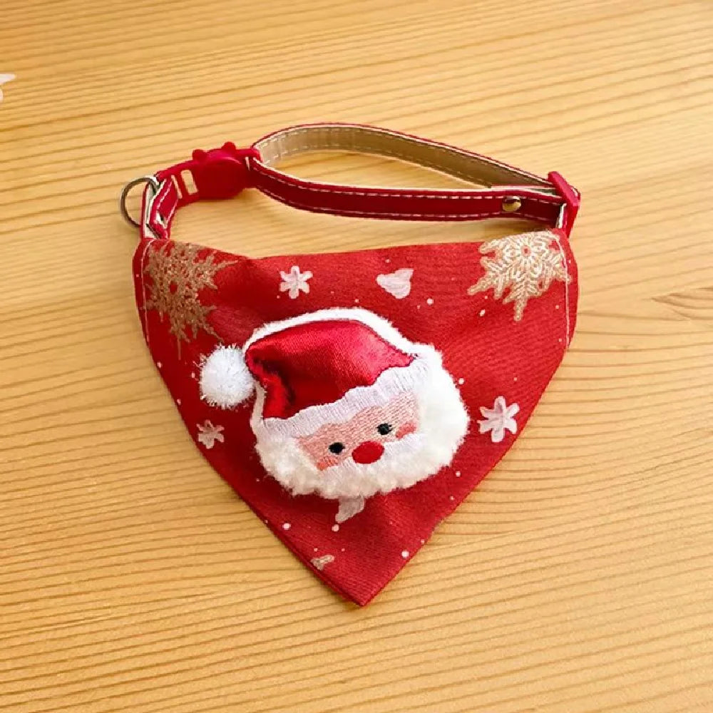 25 New Christmas Dog Triangle Scarves Adjustable Collars Cat Xmas Dog Collars Elk Festival Pet Dress Up Accessories Santa Claus